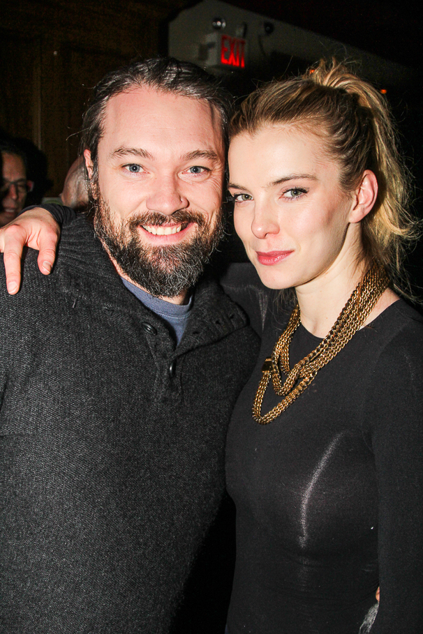 Betty Gilpin Husband: Meet Cosmo Pfeil