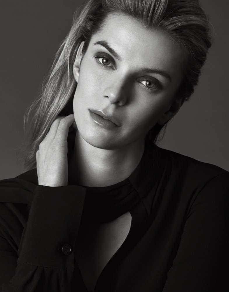 Who is Betty Gilpin? All You Need to Know About Her