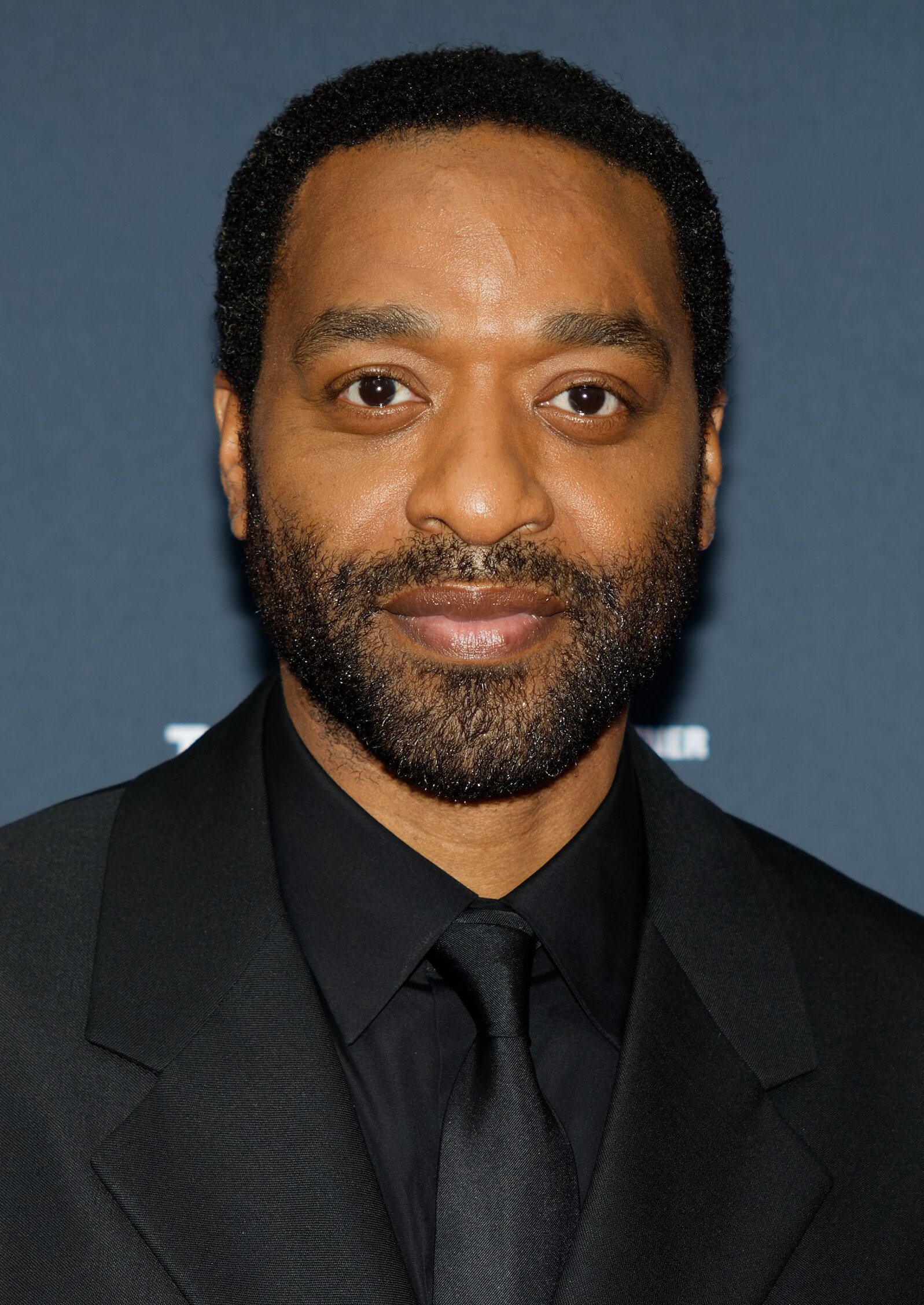 Chiwetel Ejiofor Bio, Age, Height, Family & Net Worth 
