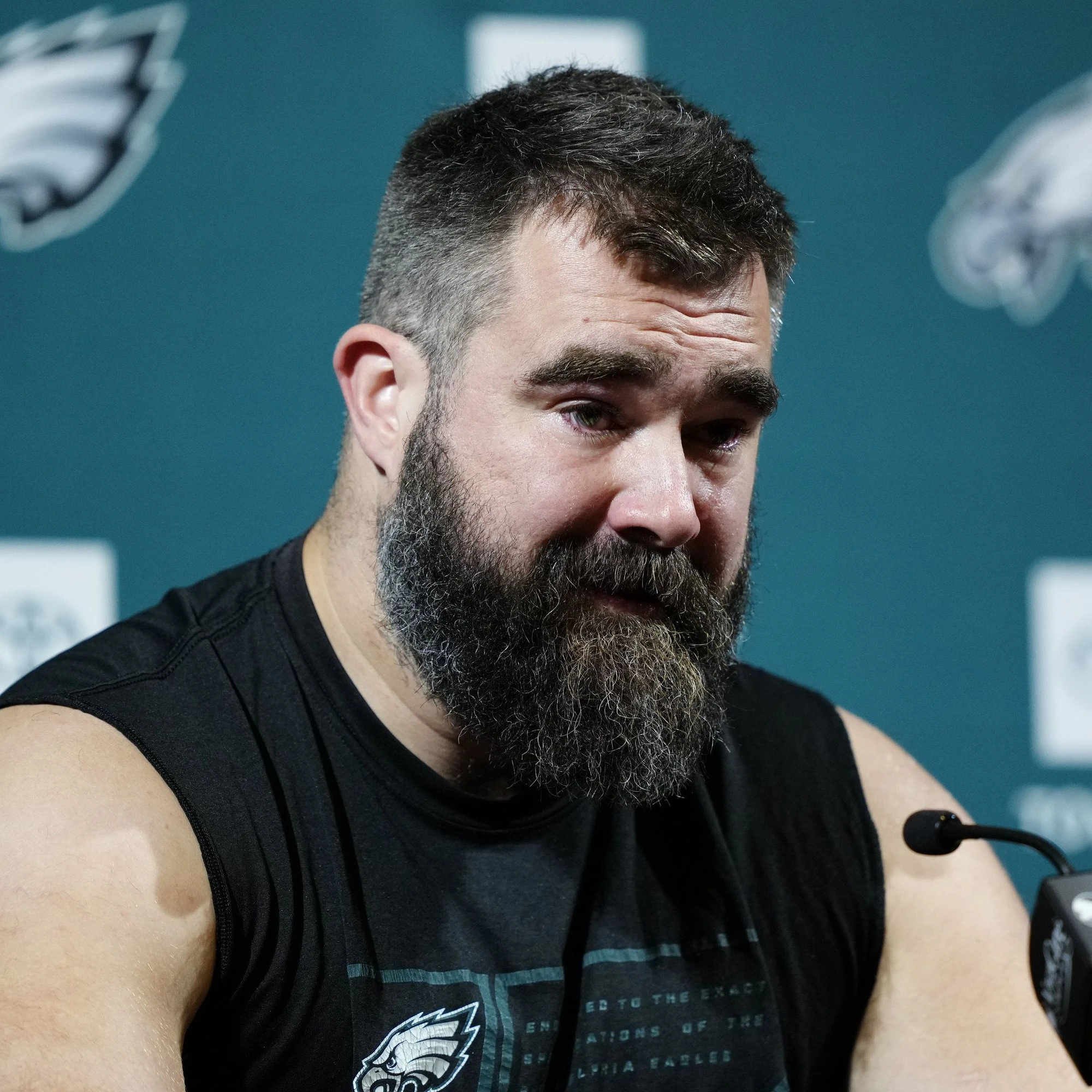 Travis Kelce Brother: All About Jason Kelce