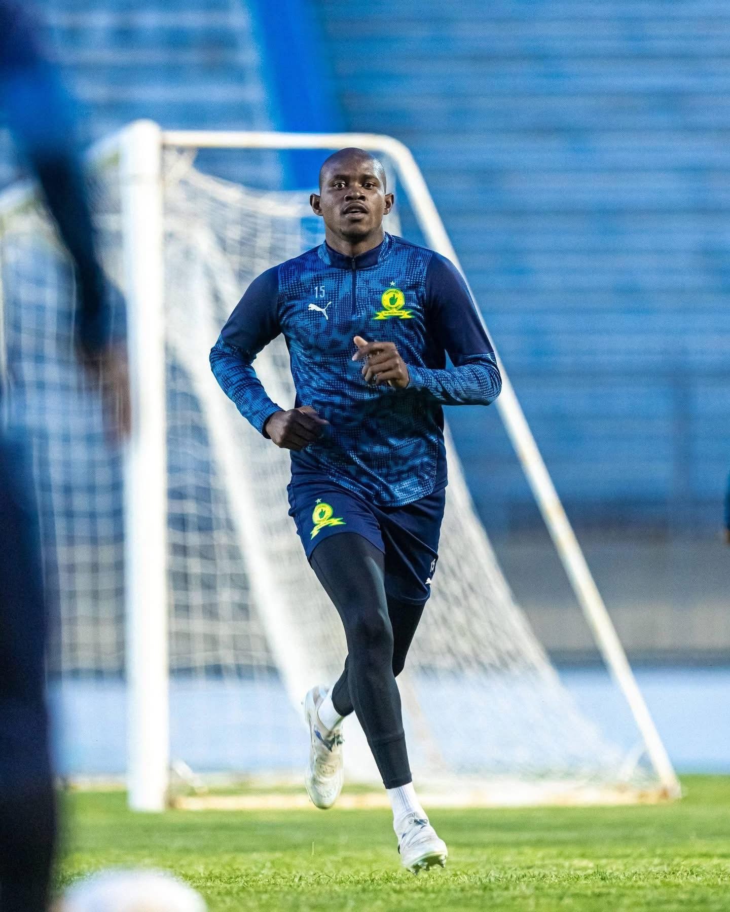 Bathusi Aubaas's Parents: Who are Bathusi Aubaas's Parents?