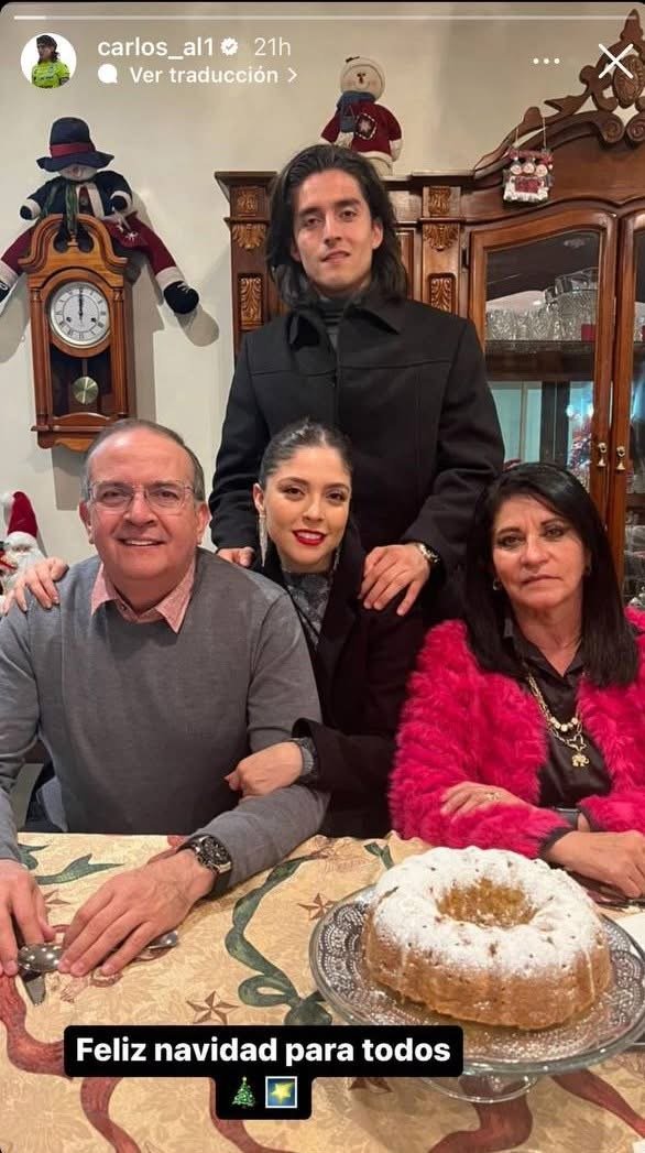 Carlos Acevedo’s Parents, Siblings, Wife, Children and Weekly Salary