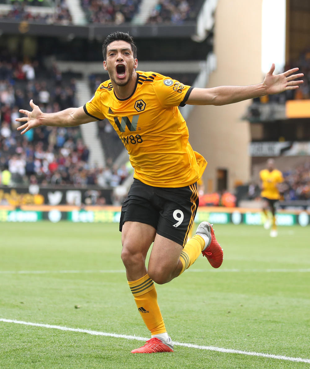 Raúl Jiménez's Height: How Tall Is He? 