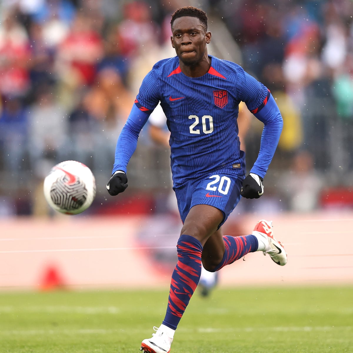 Folarin Balogun's Height: How Tall Is He? 