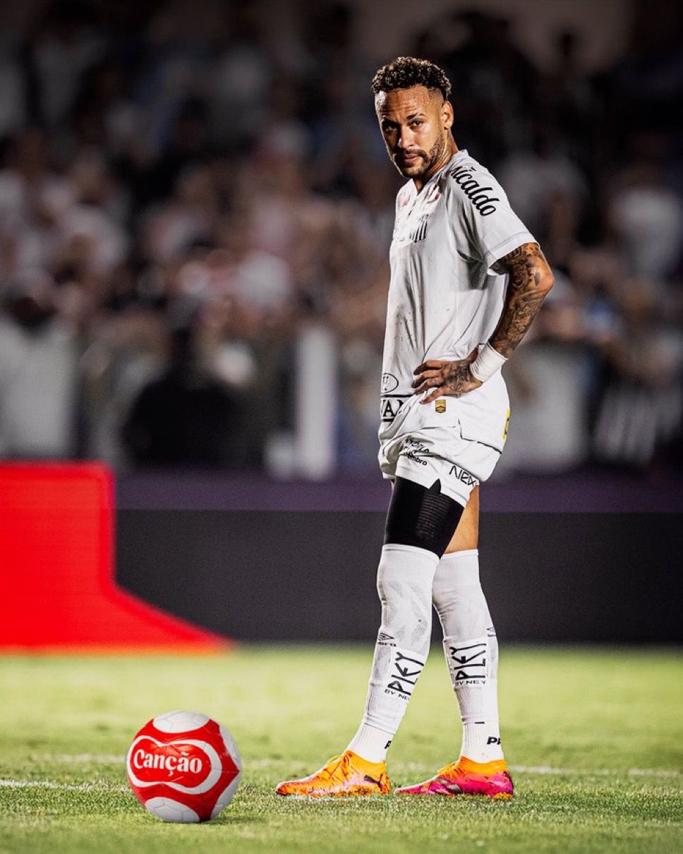 Neymar Junior’s Height: How Tall Is He?