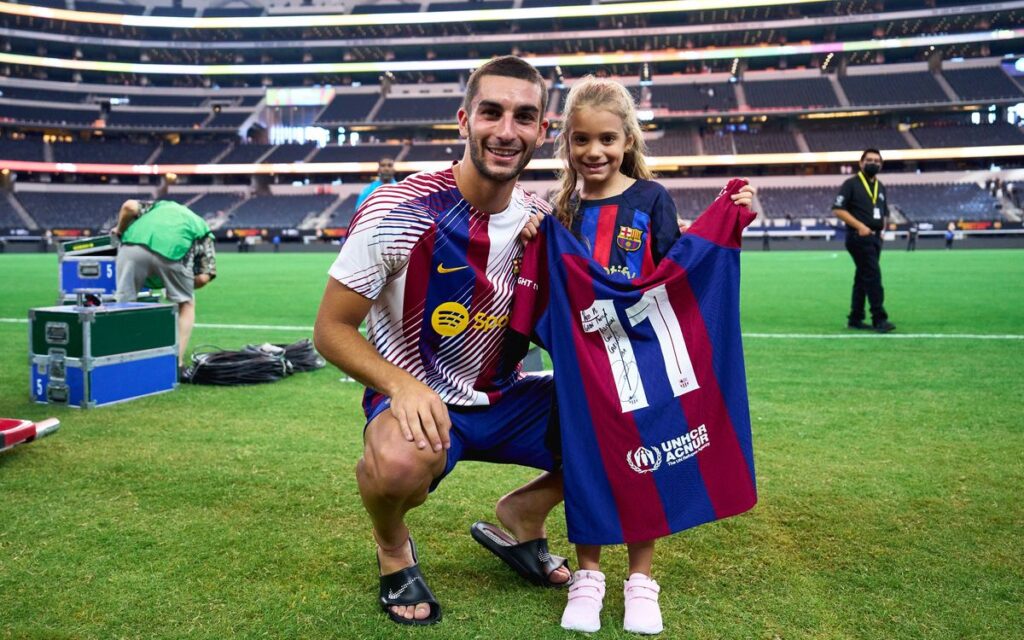 Ferran Torres’ Parents and Siblings: Who Are Ferran Torres’ Family?