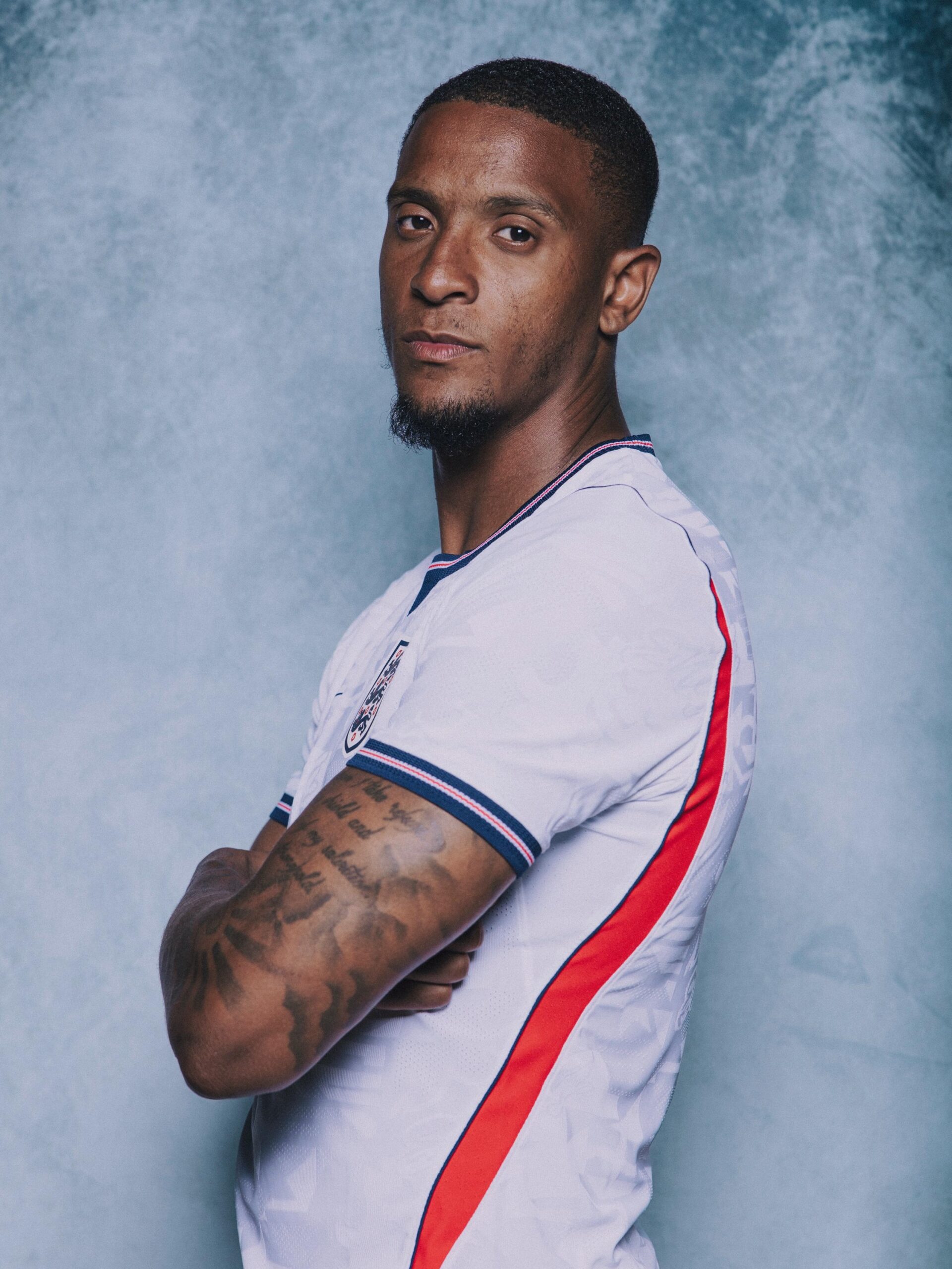 Ezri Konsa’s Biography, Age, Family and Height