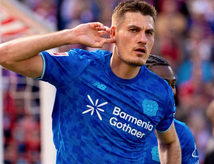 Patrik-Schick-Parents-and-Siblings
